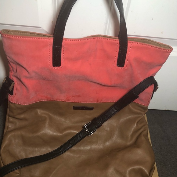 tote - Picture 2 of 3